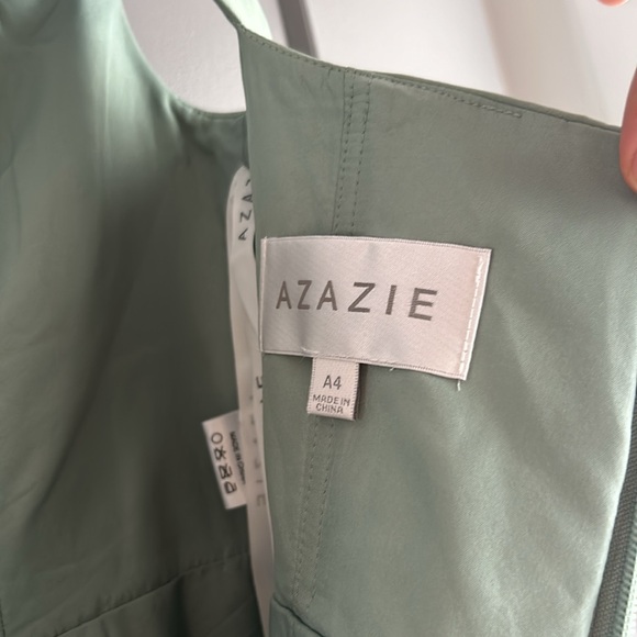 AZAZIE FLORI (SZ 4) Fitted Square Neckline Chiffon Dress - Picture 5 of 5